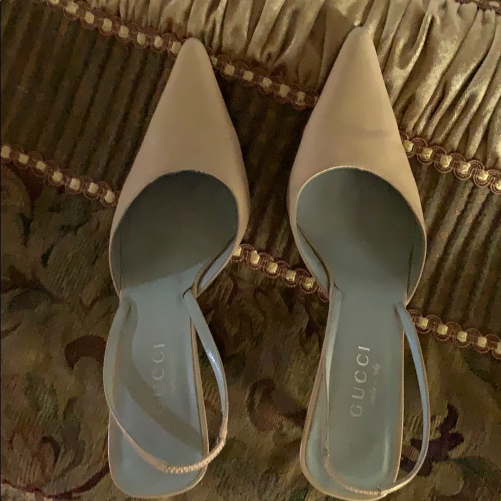 Gucci nude sling back pumps
